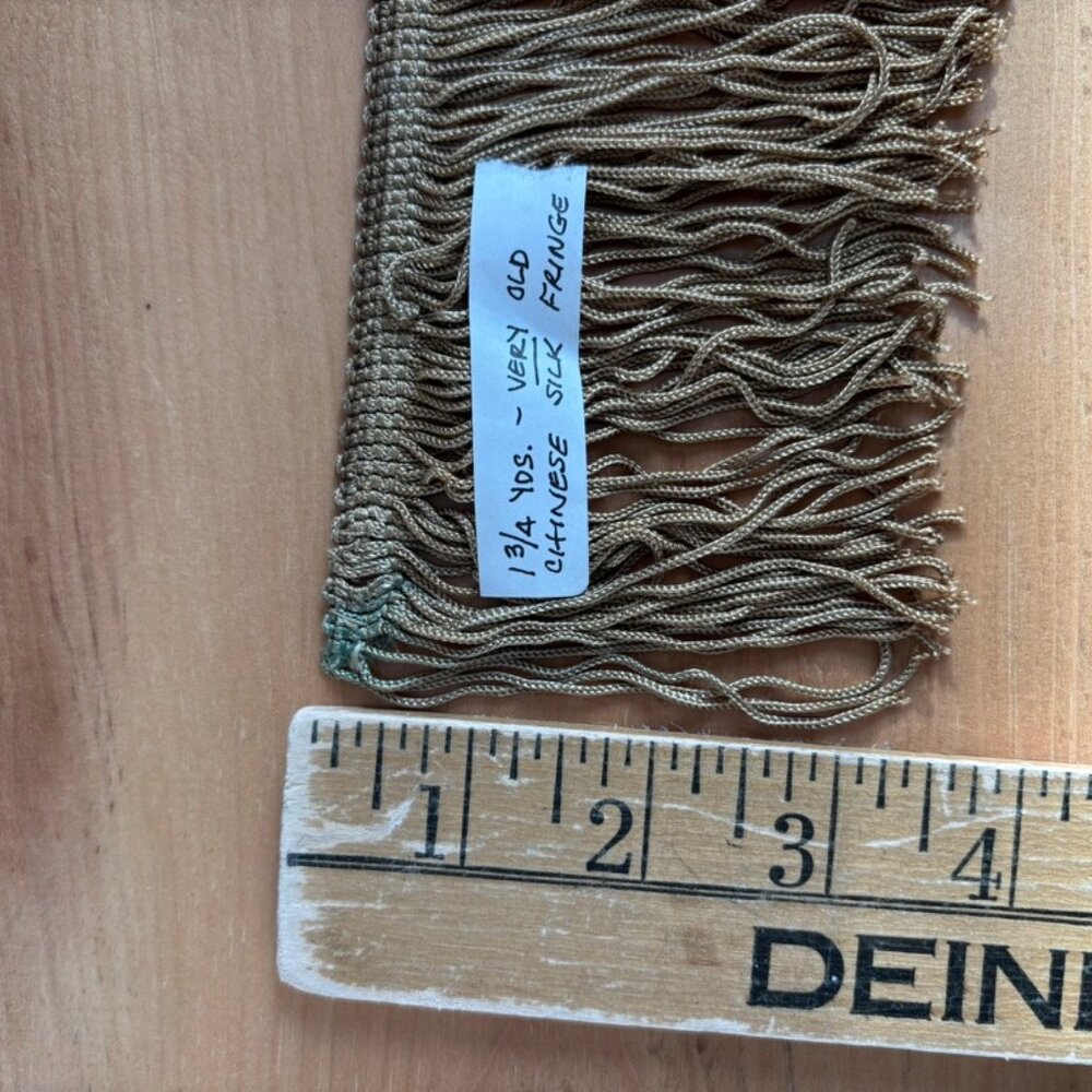 Vintage Chinese gold silk fringe trim, measuring approximately 1.75 yards. - Picture 3 of 6